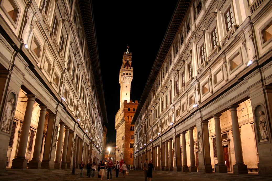 Uffizi Gallery building in Florence illustrating the museum location, not a ticket barcode or queue claim