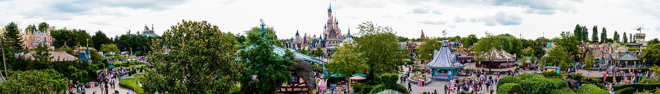 Disneyland Paris Fantasyland panorama, not a live park date capacity calendar
